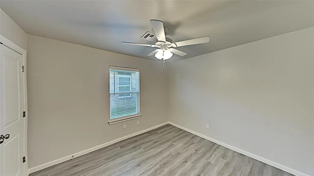 Photo 11 — 11205 Howard Drive, Oklahoma City, OK 73114