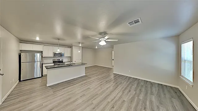 Photo 3 — 11207 Howard Drive, Oklahoma City, OK 73114