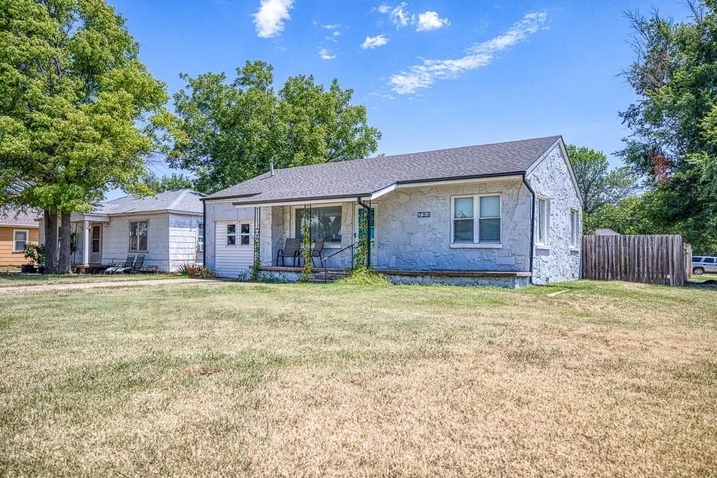 Photo 4 — 723 S 10th Street, Kingfisher, OK 73750