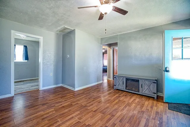 Photo 6 — 723 S 10th Street, Kingfisher, OK 73750