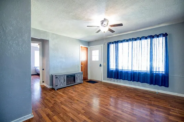 Photo 7 — 723 S 10th Street, Kingfisher, OK 73750