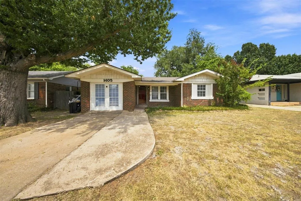 Front exterior — 1405 Carlisle Court, The Village, OK 73120