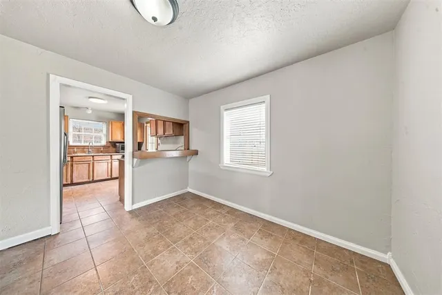 Photo 8 — 1405 Carlisle Court, The Village, OK 73120