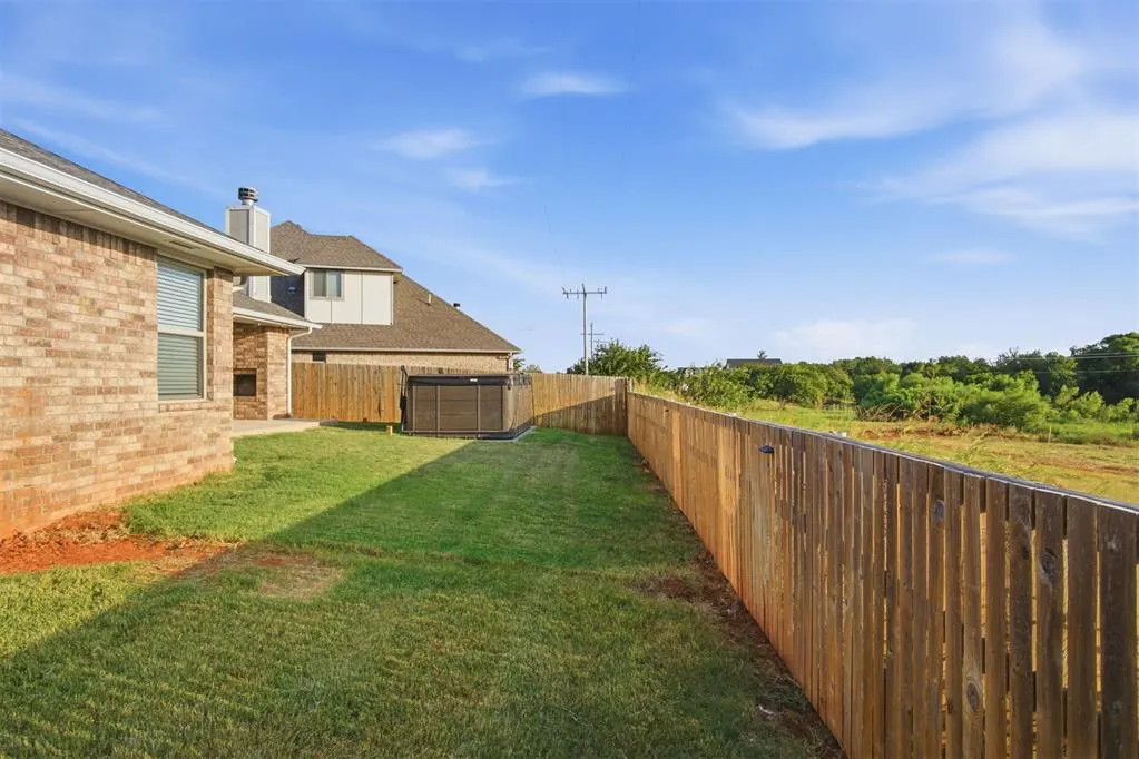 Photo 43 — 13805 Limestone Lane, Yukon, OK 73099