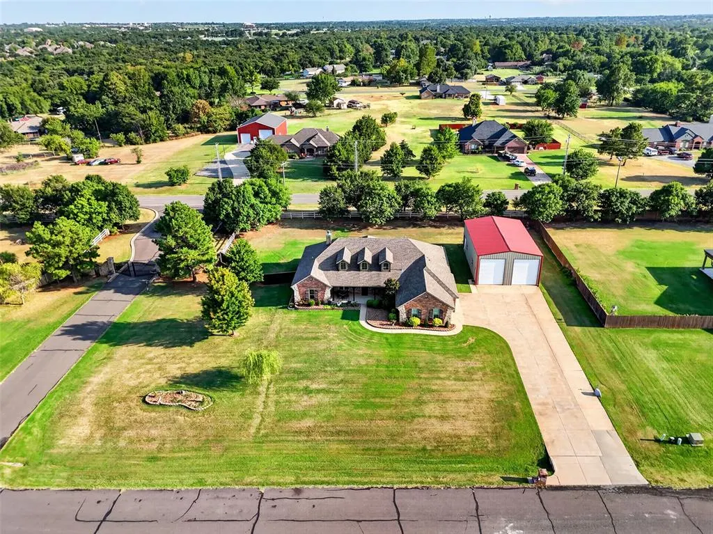 Front exterior — 1150 Stone Crest Drive, Edmond, OK 73034