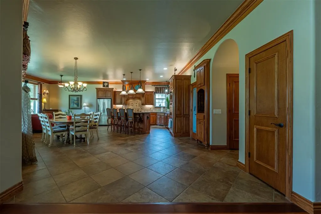 Photo 14 — 13410 Silver Ridge Road, Yukon, OK 73099