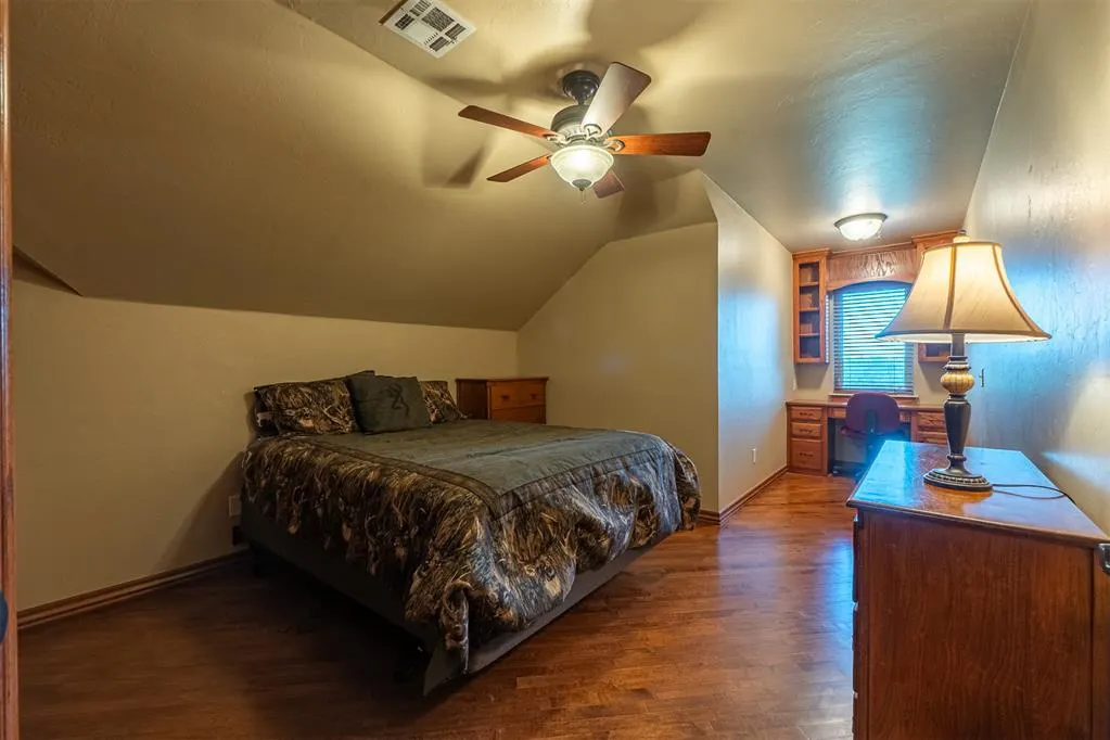 Photo 32 — 13410 Silver Ridge Road, Yukon, OK 73099