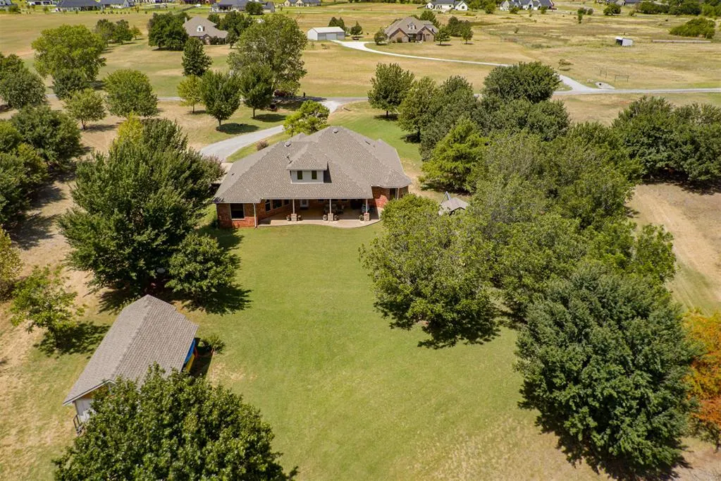 Photo 49 — 13410 Silver Ridge Road, Yukon, OK 73099