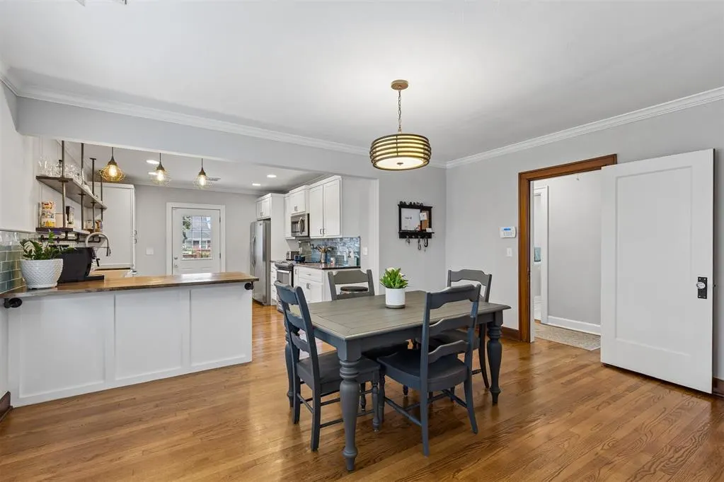 Photo 11 — 949 NE 19th Street, Oklahoma City, OK 73105