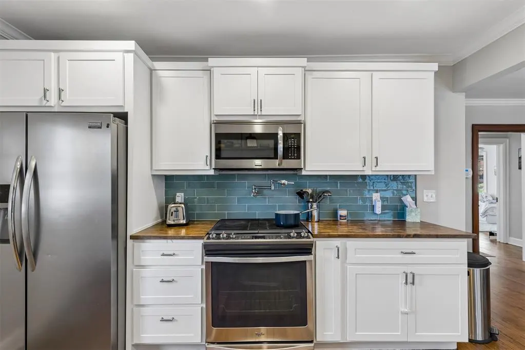Photo 17 — 949 NE 19th Street, Oklahoma City, OK 73105