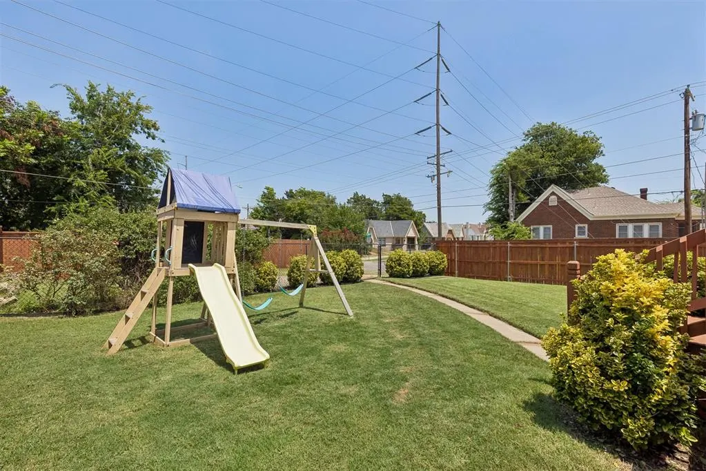 Photo 39 — 949 NE 19th Street, Oklahoma City, OK 73105