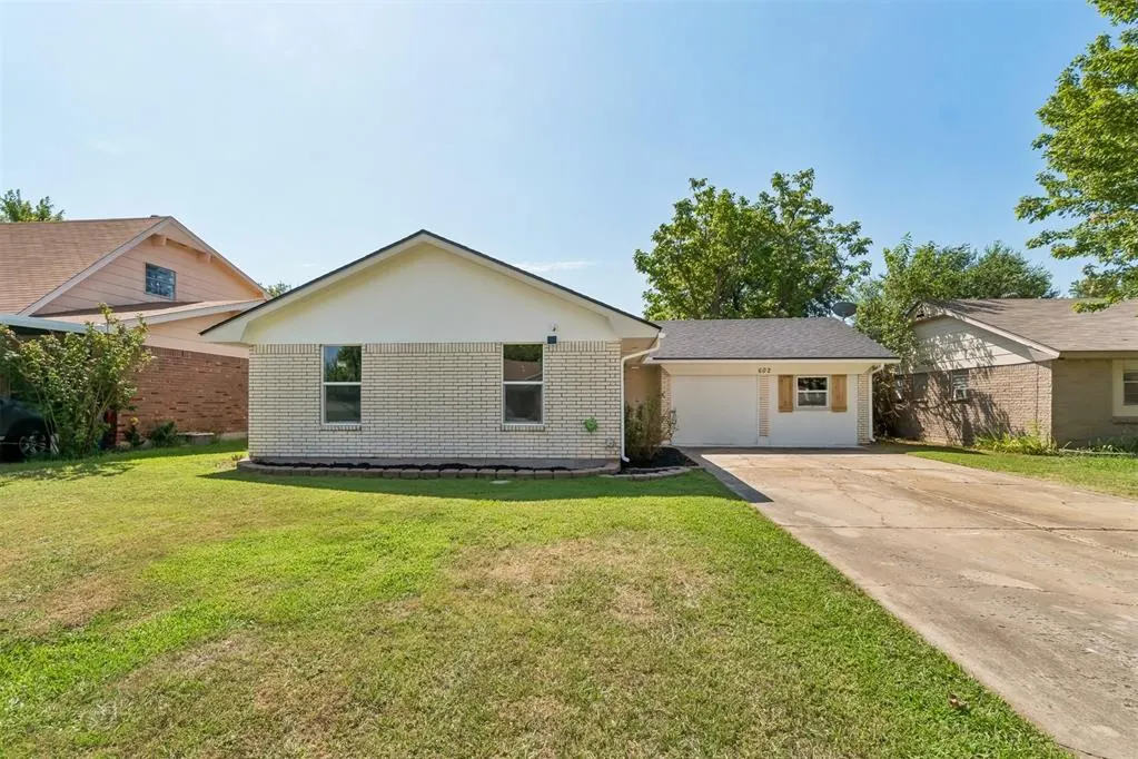 Photo 2 — 602 Crestmoor Drive, Moore, OK 73160
