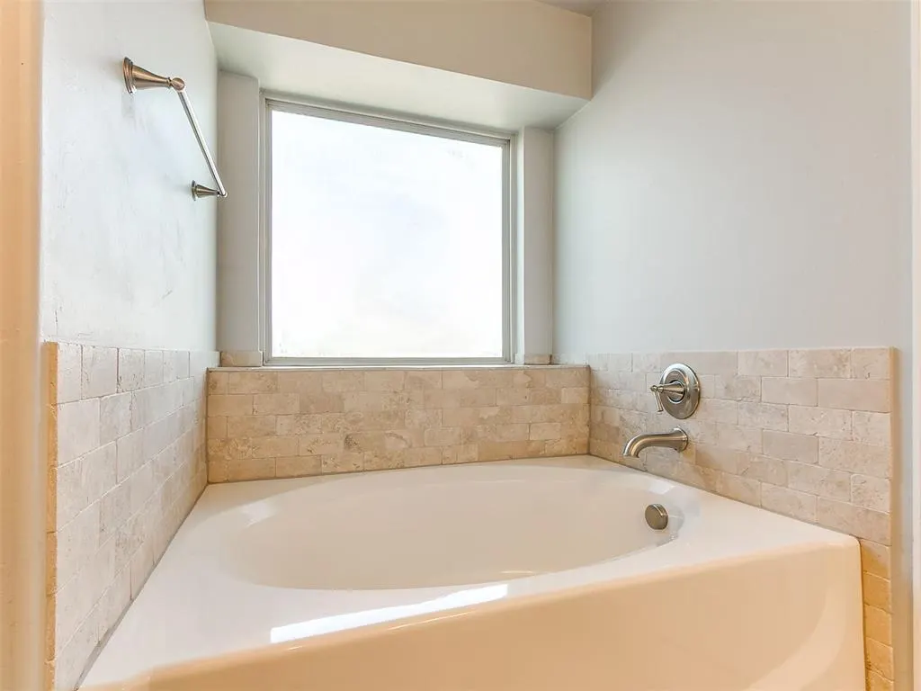 Photo 12 — 3437 NW 161st Street, Edmond, OK 73013
