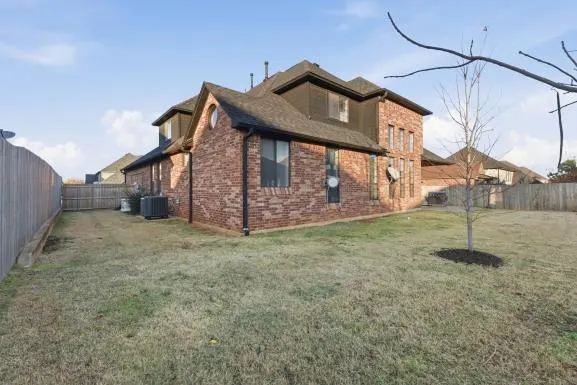 Photo 44 — 912 Preston Park Drive, Yukon, OK 73099