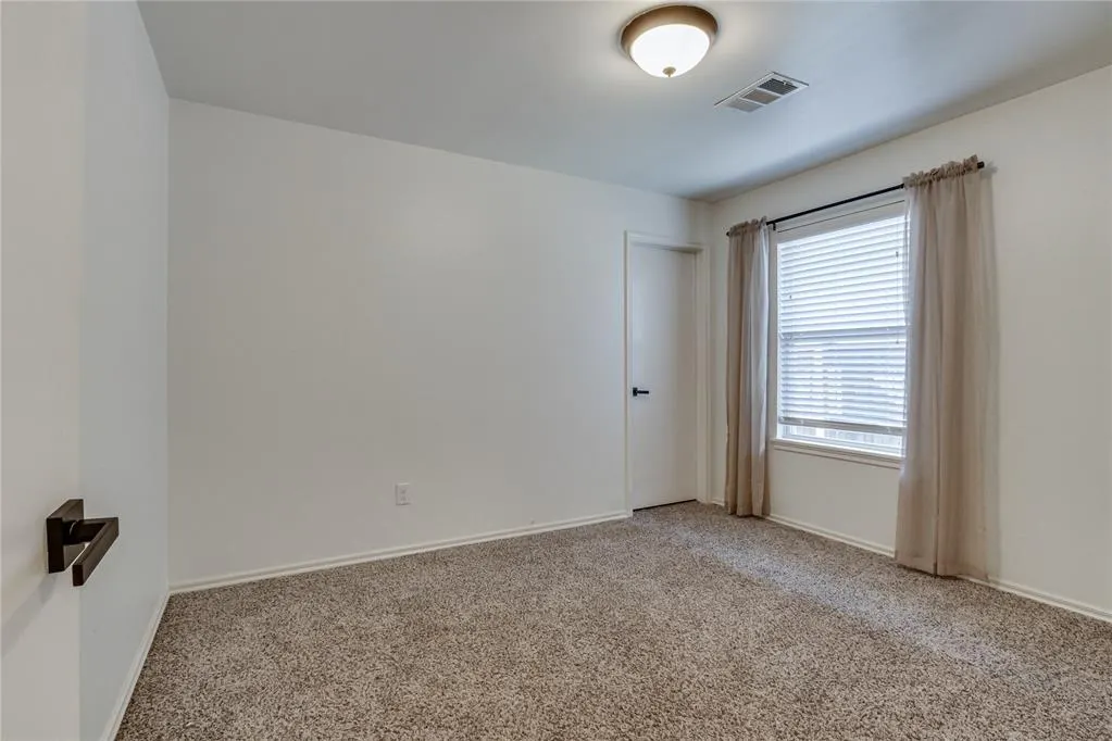 Photo 26 — 216 Evermore Lane, Yukon, OK 73099