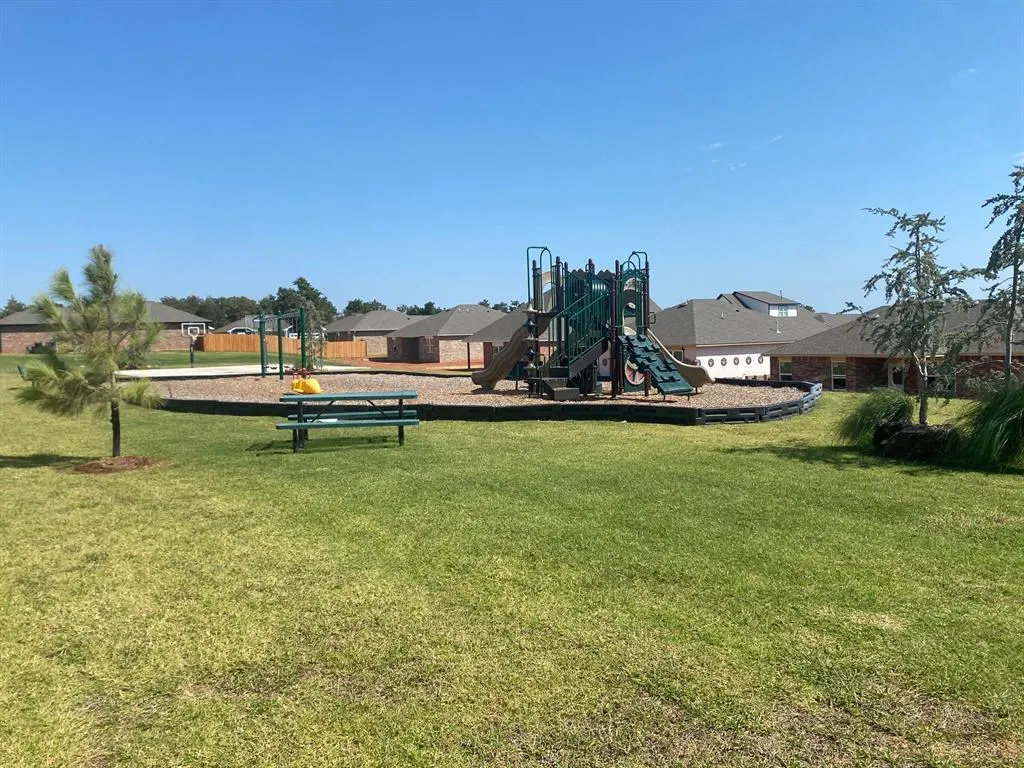 Photo 19 — 12425 Bluford Lane, Oklahoma City, OK 73013
