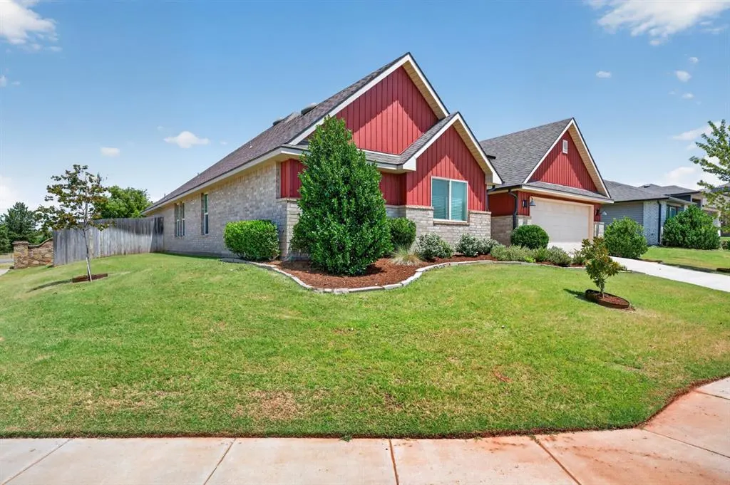 Photo 2 — 7321 NW 150th Terrace, Oklahoma City, OK 73142