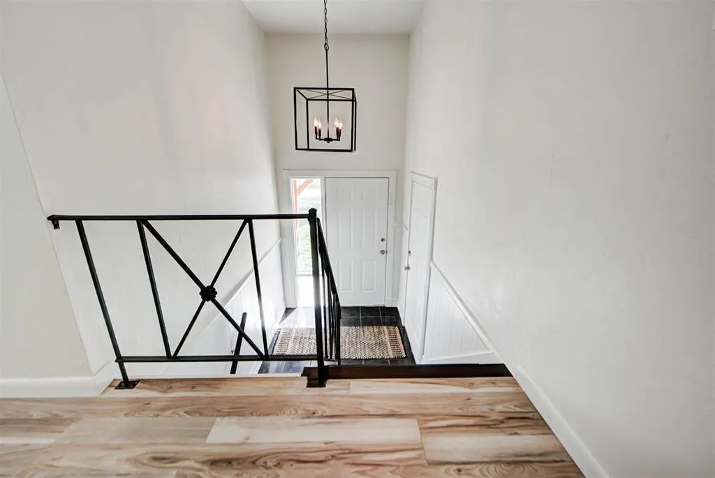 Photo 13 — 5709 N Warren Avenue, Oklahoma City, OK 73112