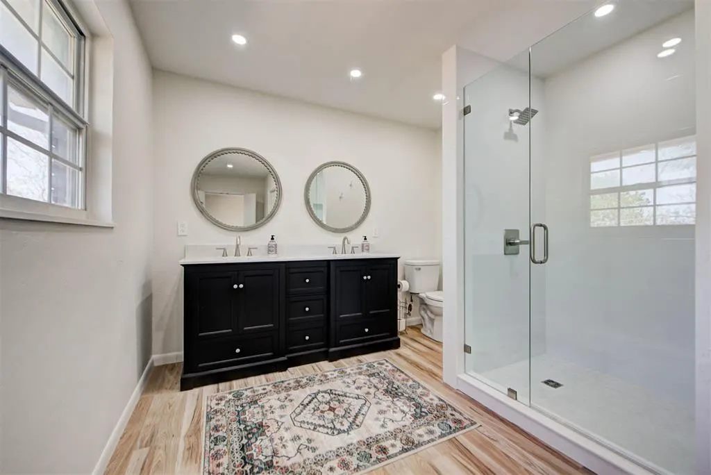 Photo 17 — 5709 N Warren Avenue, Oklahoma City, OK 73112