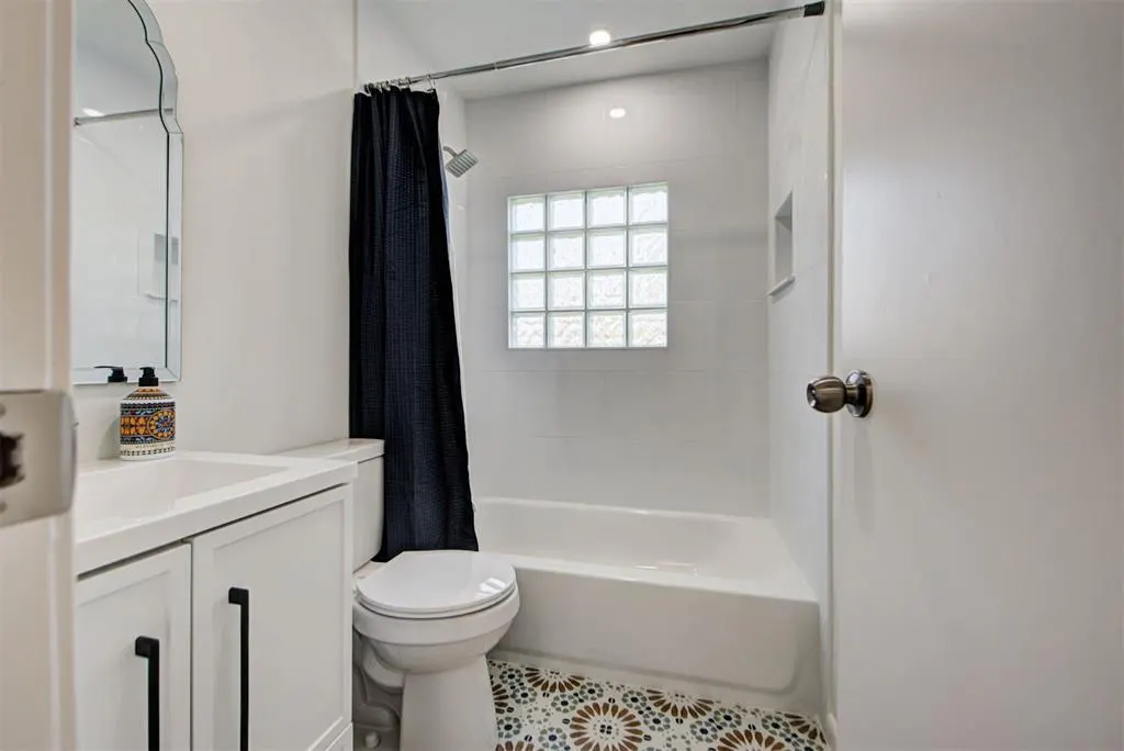 Photo 25 — 5709 N Warren Avenue, Oklahoma City, OK 73112