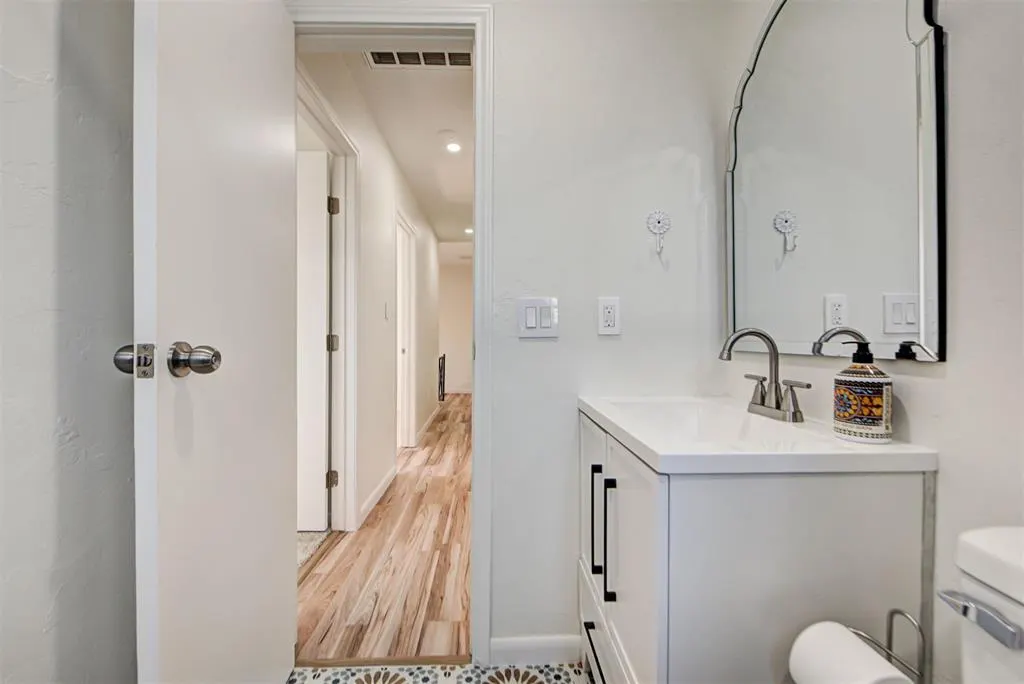 Photo 27 — 5709 N Warren Avenue, Oklahoma City, OK 73112