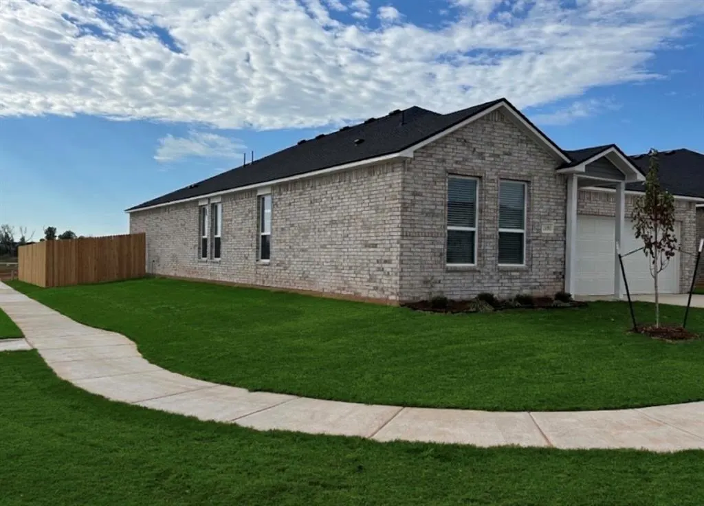 Photo 3 — 2800 NW 204th Terrace, Edmond, OK 73012