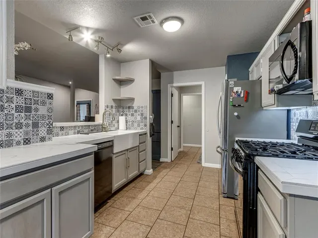 Photo 3 — 10808 Ohara Lane, Midwest City, OK 73130