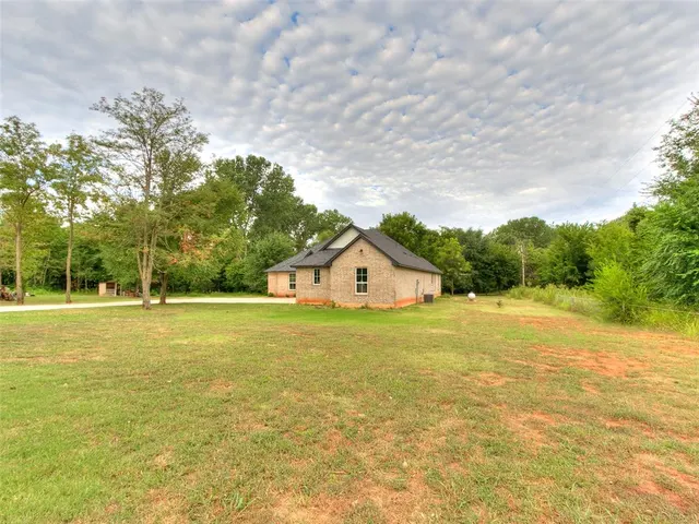 Photo 6 — 1030 County Street 2941, Tuttle, OK 73089