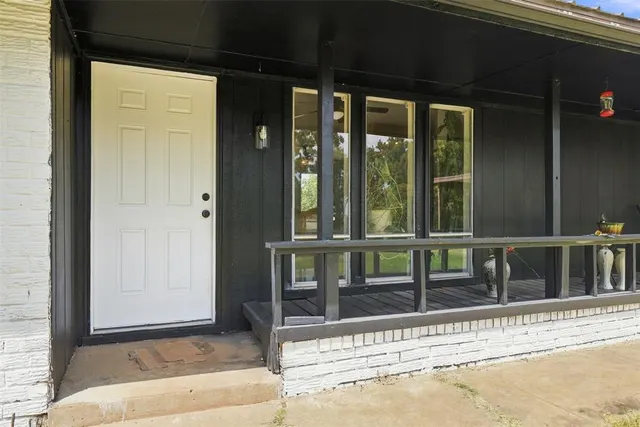 Photo 4 — 13904 S Dobbs Road, McLoud, OK 74851