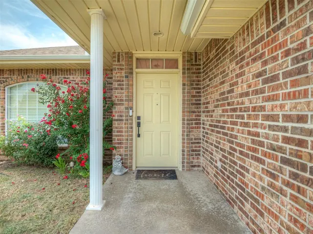 Photo 6 — 2244 Gray Dove Drive, Shawnee, OK 74804