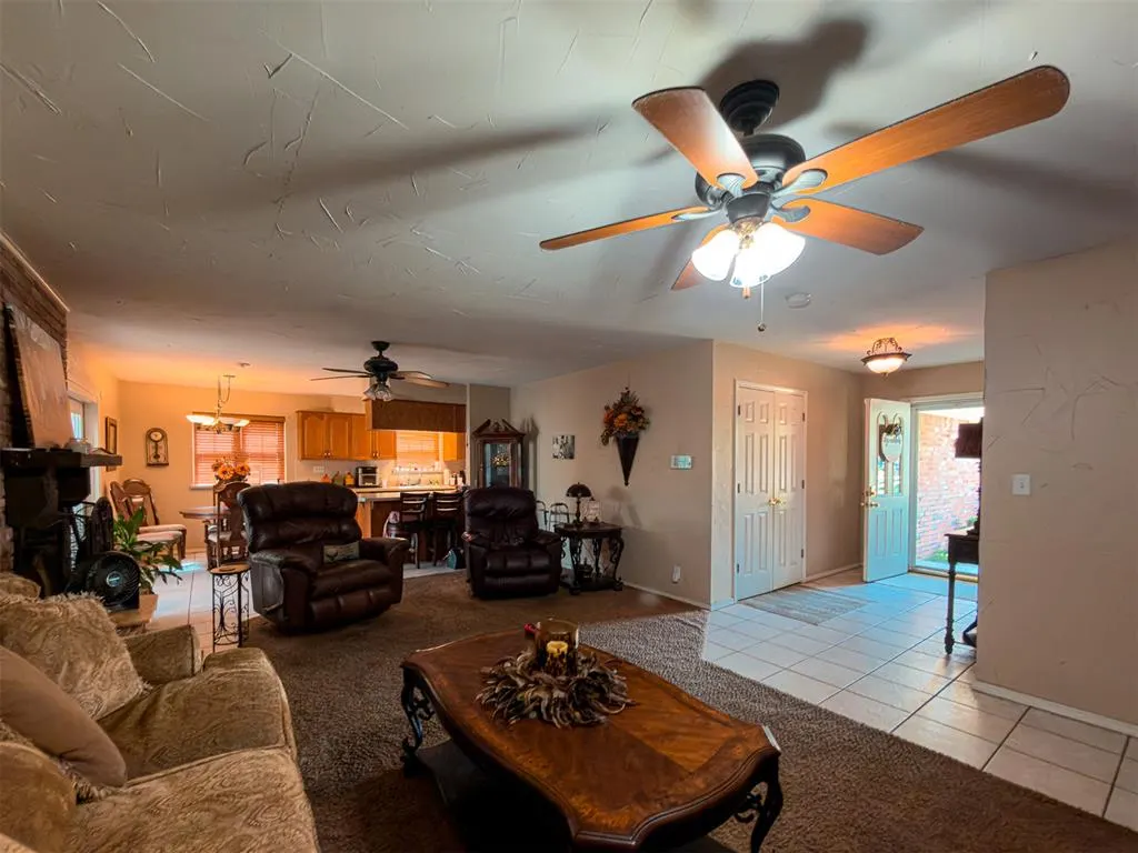 Photo 4 — 141 Sheridan Place, Chickasha, OK 73018