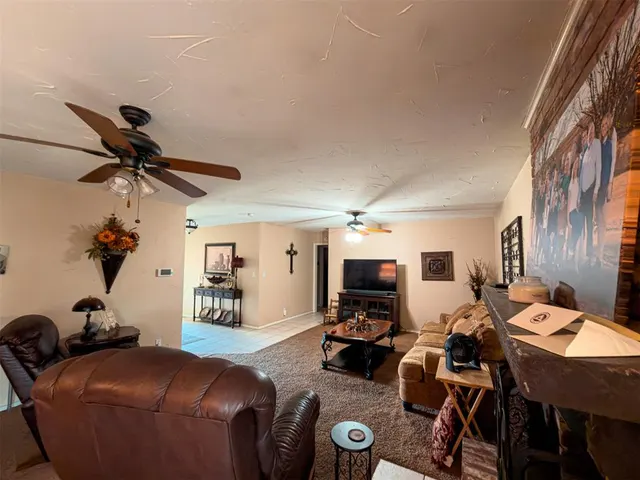 Photo 6 — 141 Sheridan Place, Chickasha, OK 73018