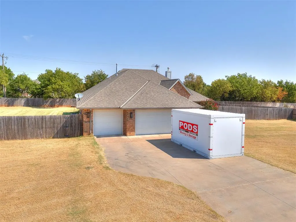 Photo 6 — 2709 Silver Crossings Circle, Piedmont, OK 73078
