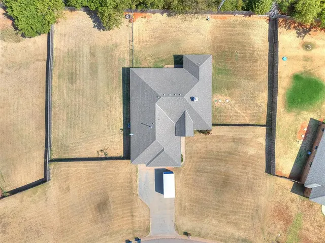 Photo 8 — 2709 Silver Crossings Circle, Piedmont, OK 73078