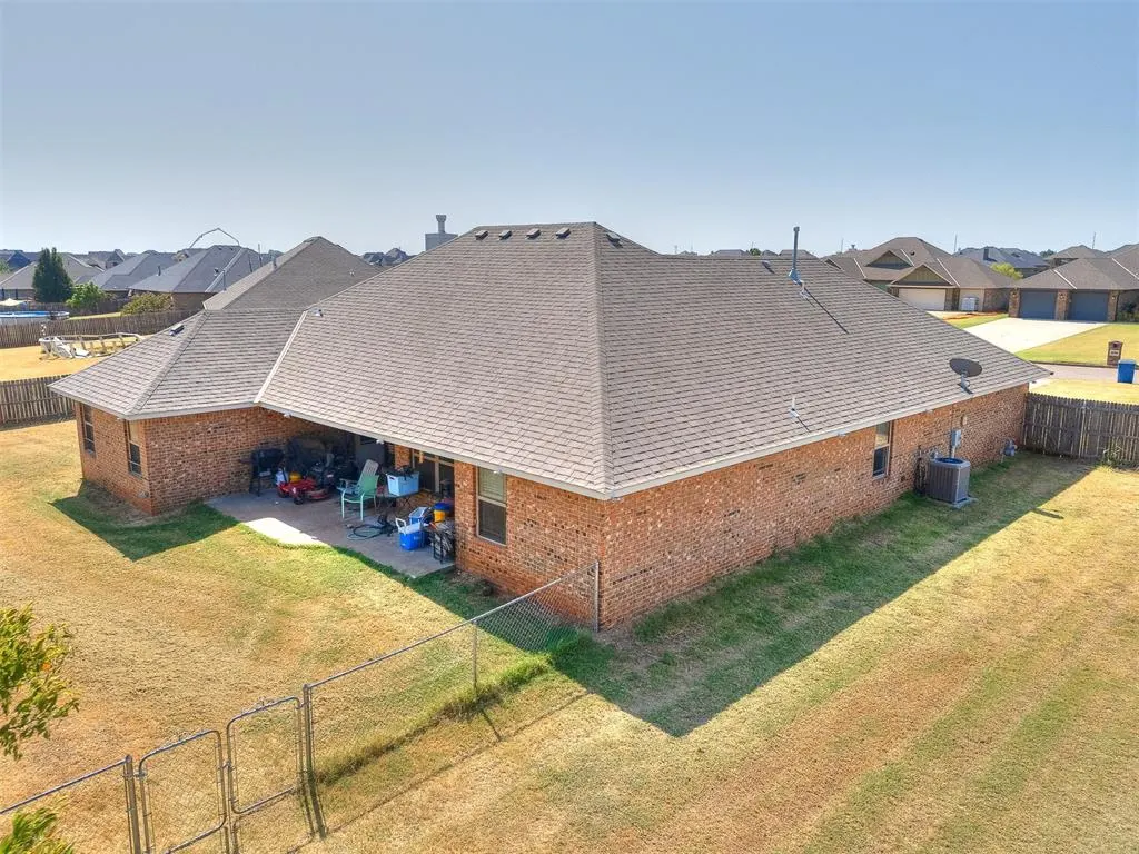 Photo 12 — 2709 Silver Crossings Circle, Piedmont, OK 73078