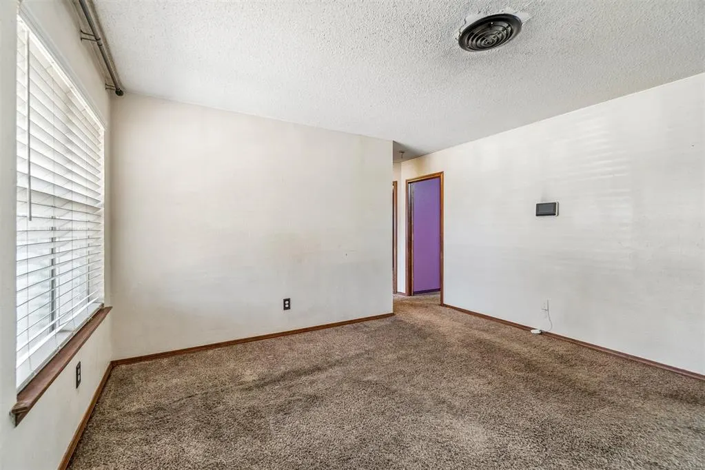 Photo 9 — 705 S Howard Avenue, Oklahoma City, OK 73160