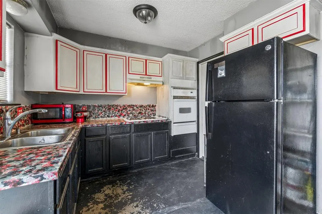 Photo 11 — 705 S Howard Avenue, Oklahoma City, OK 73160