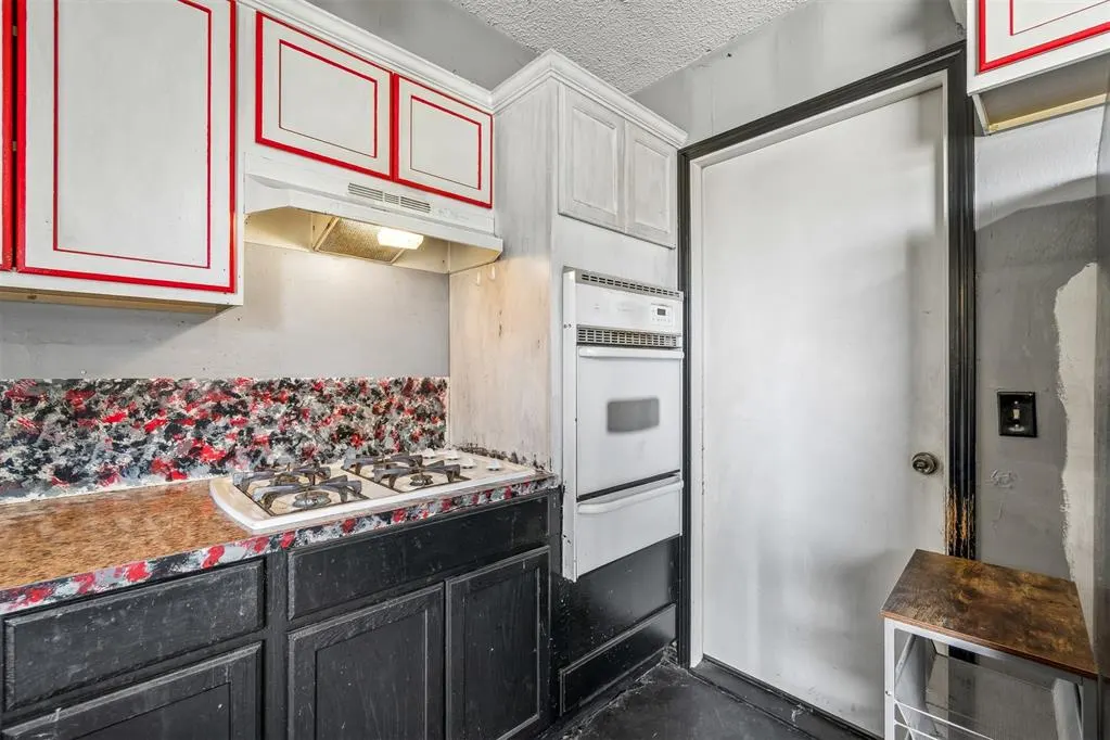 Photo 14 — 705 S Howard Avenue, Oklahoma City, OK 73160