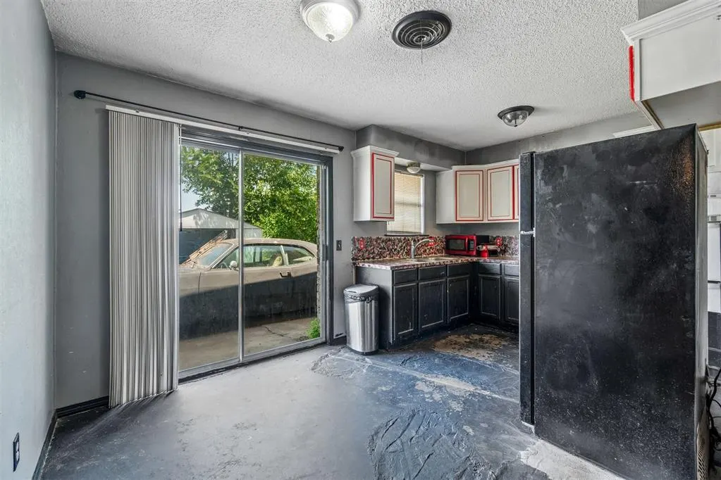 Photo 16 — 705 S Howard Avenue, Oklahoma City, OK 73160