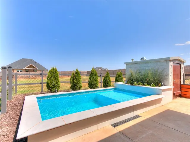 Photo 3 — 25311 Ethan Street, Cashion, OK 73016