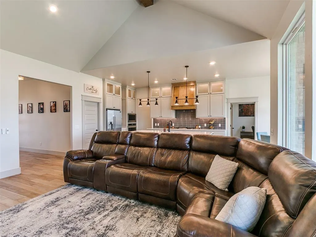 Photo 14 — 25311 Ethan Street, Cashion, OK 73016