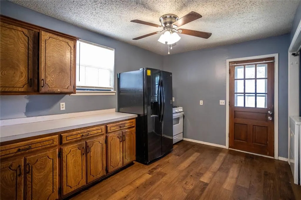 Photo 5 — 415 W Franklin Avenue, Weatherford, OK 73096