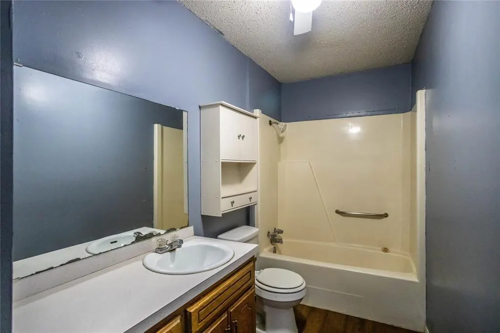 Photo 8 — 415 W Franklin Avenue, Weatherford, OK 73096