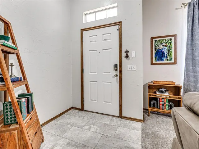 Photo 4 — 2009 Emerald Brook Court, Edmond, OK 73003