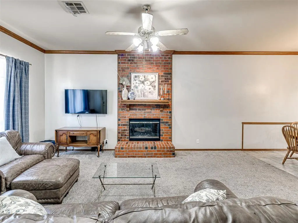 Photo 6 — 2009 Emerald Brook Court, Edmond, OK 73003