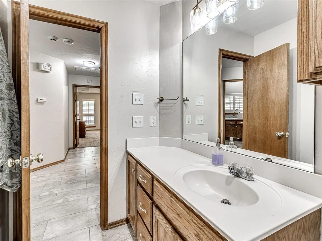Photo 29 — 2009 Emerald Brook Court, Edmond, OK 73003