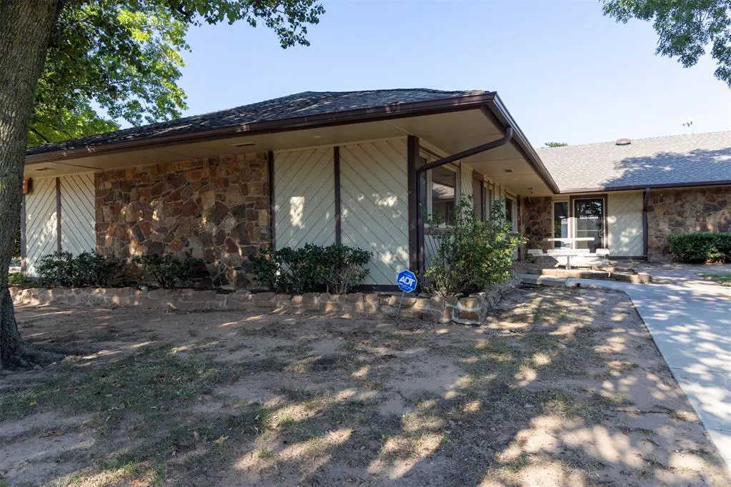 Front exterior — 1145 W I240 Road, Oklahoma City, OK 73139