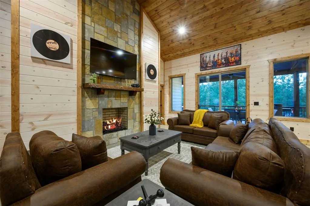 Photo 14 — 118 Turning Wood Court, Broken Bow, OK 74728