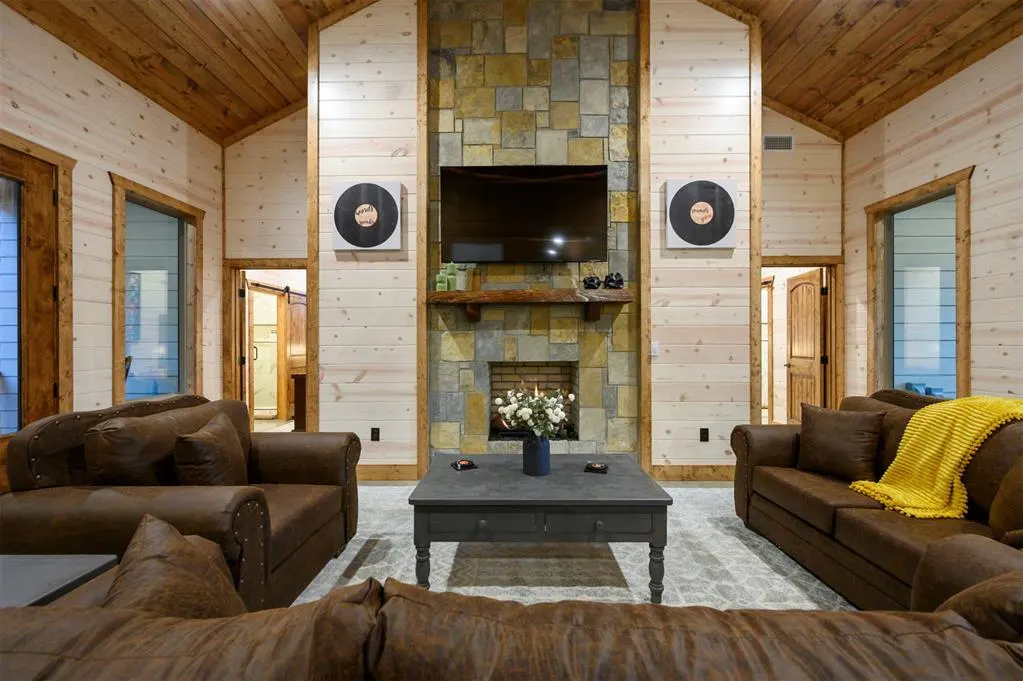 Photo 15 — 118 Turning Wood Court, Broken Bow, OK 74728