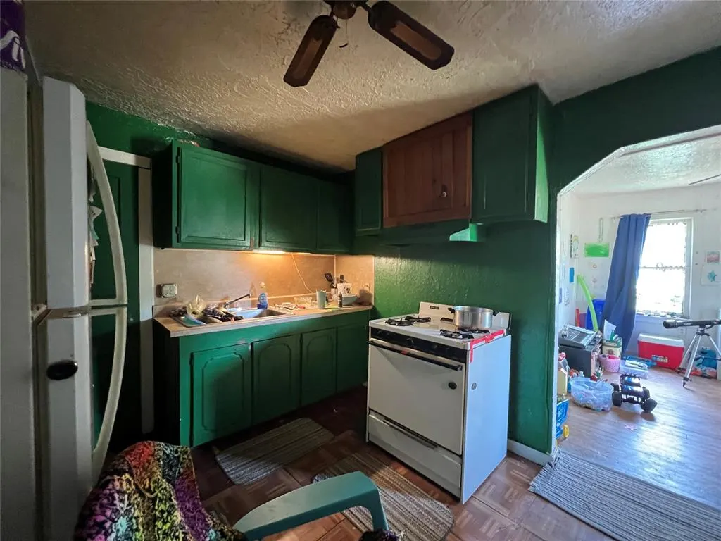 Photo 18 — 714 W Georgia Avenue, Chickasha, OK 73018